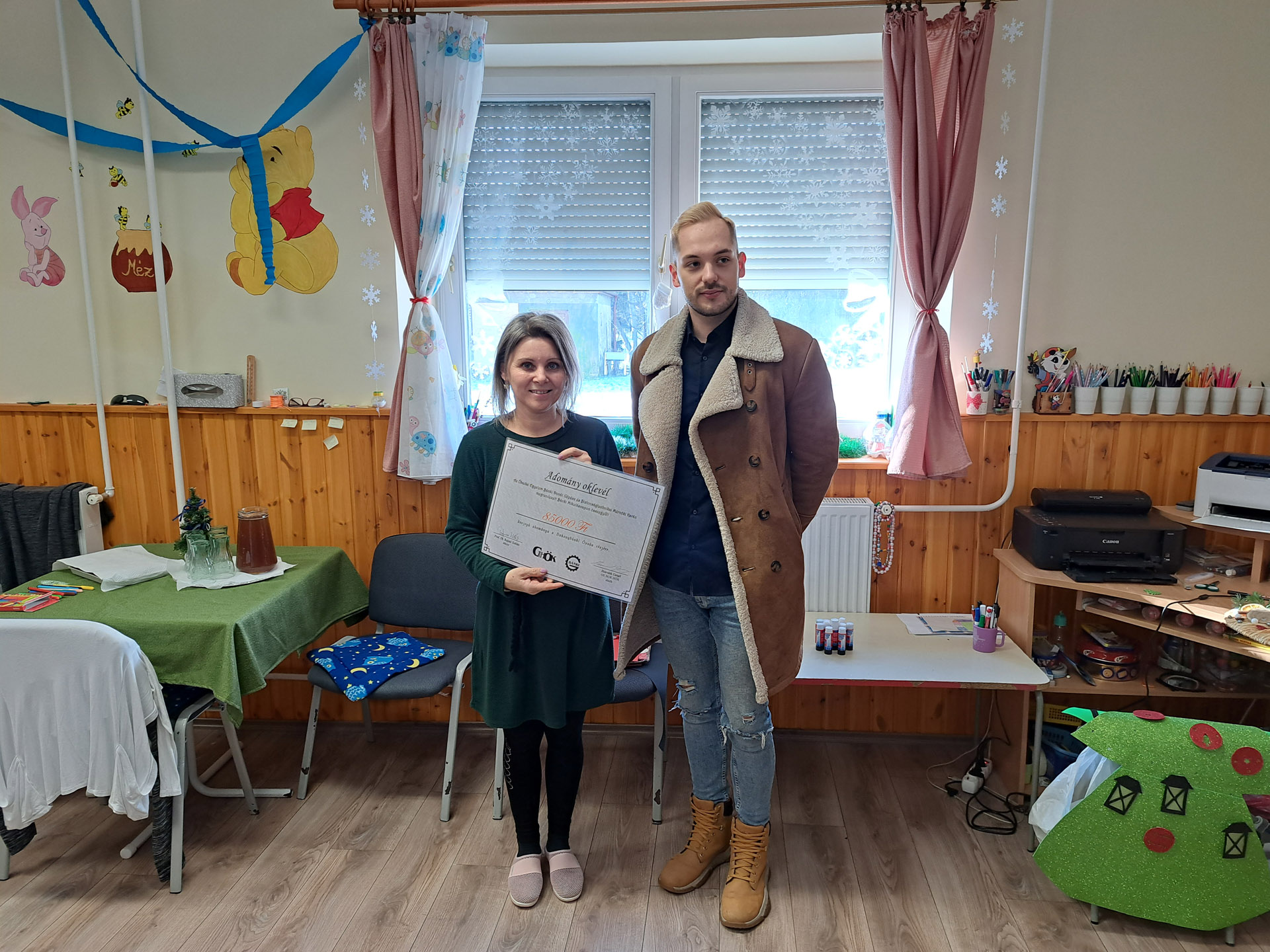 Karácsonyi ajándékozás a bakonybánki, illetve lovászpatonai óvodában