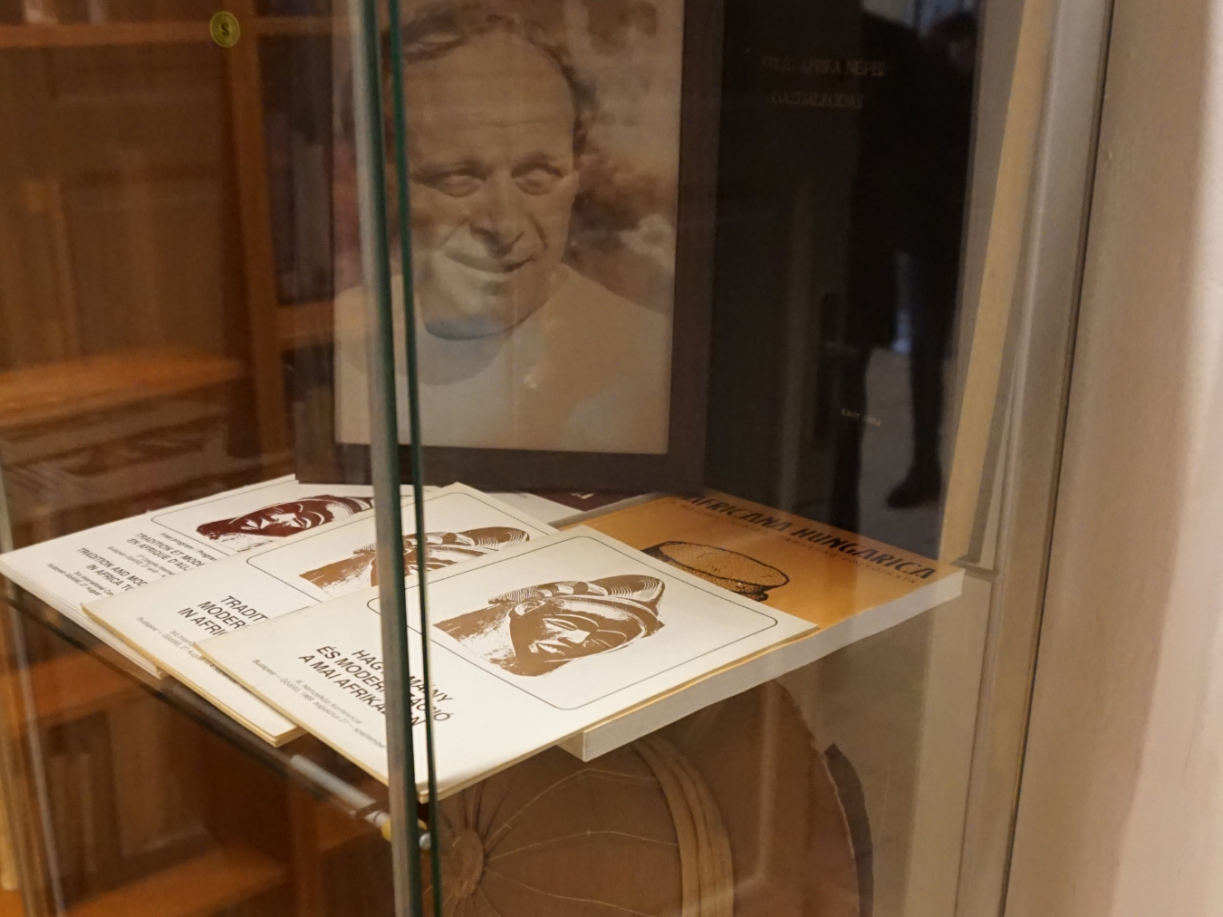 Új könyvtár és előadóterem az Afrika Kutatóintézetben