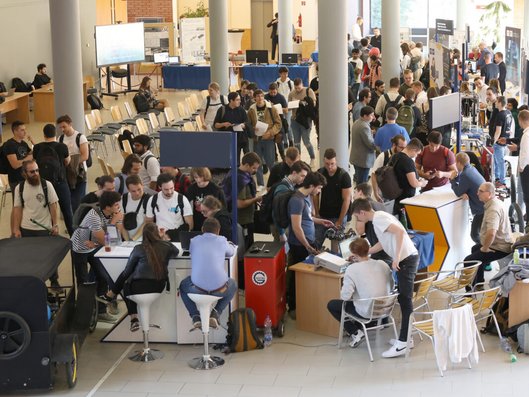 Robotikától az energiahatékonyságig – Innovációs és Ipari Nap az Óbudai Egyetemen