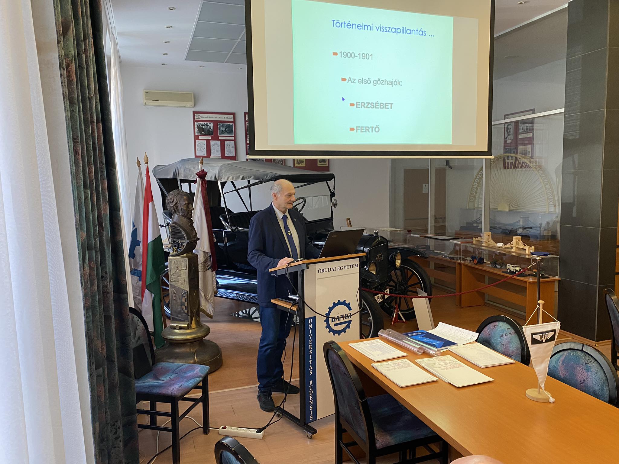 Számítógépes hajótervezés a komárnói hajógyárban – beszámoló Dr. Czifra György előadásáról