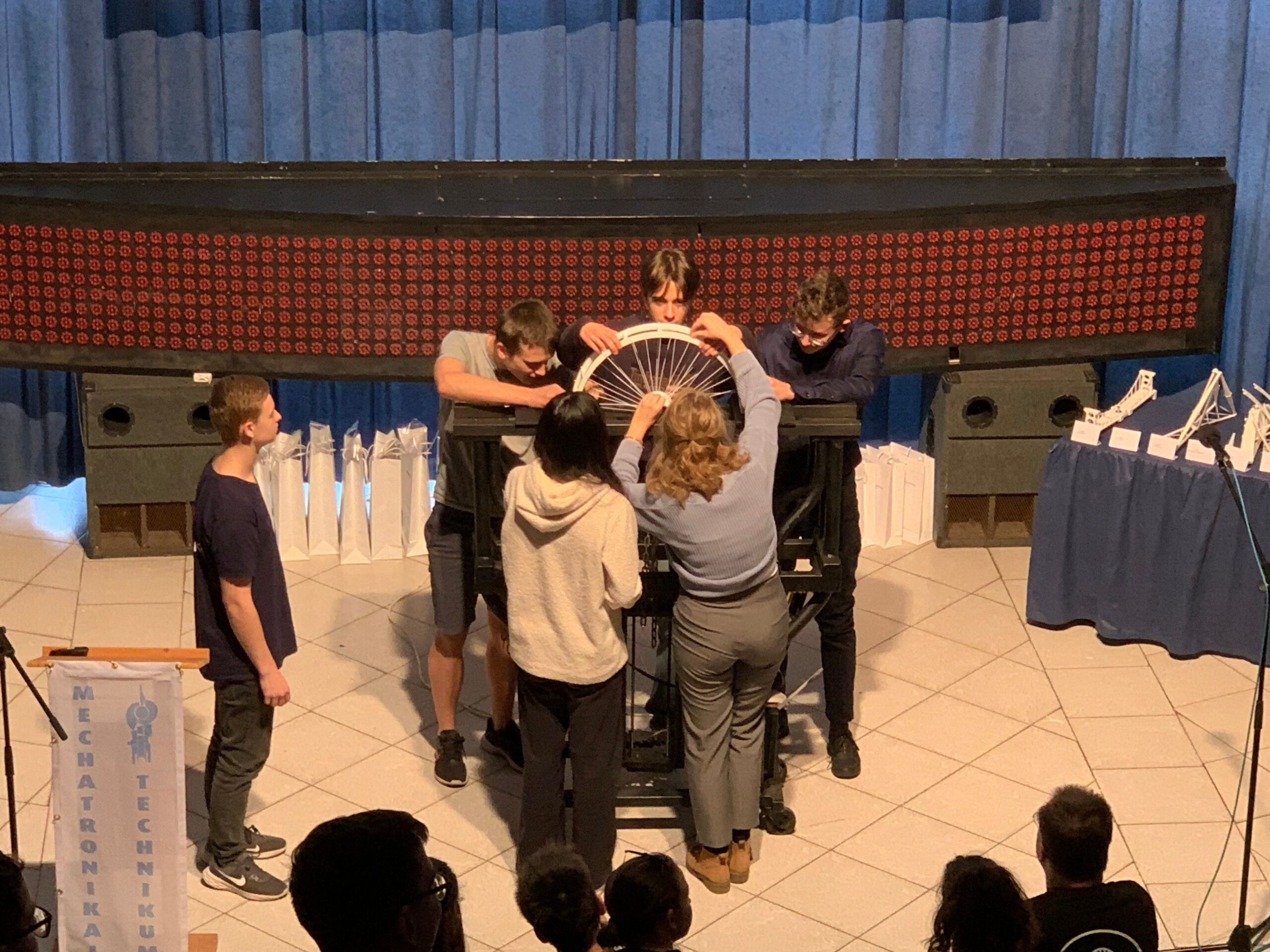 3D hídépítő verseny a BGSZC Mechatronikai Technikumban