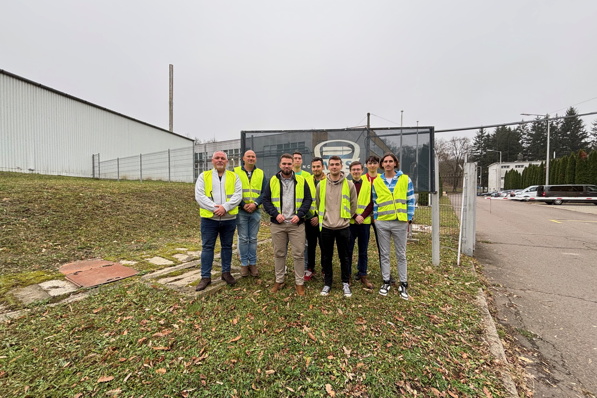 Lőszergyártás testközelből – Hadiipari MSc hallgatóink látogatása az MFS lőszergyárban