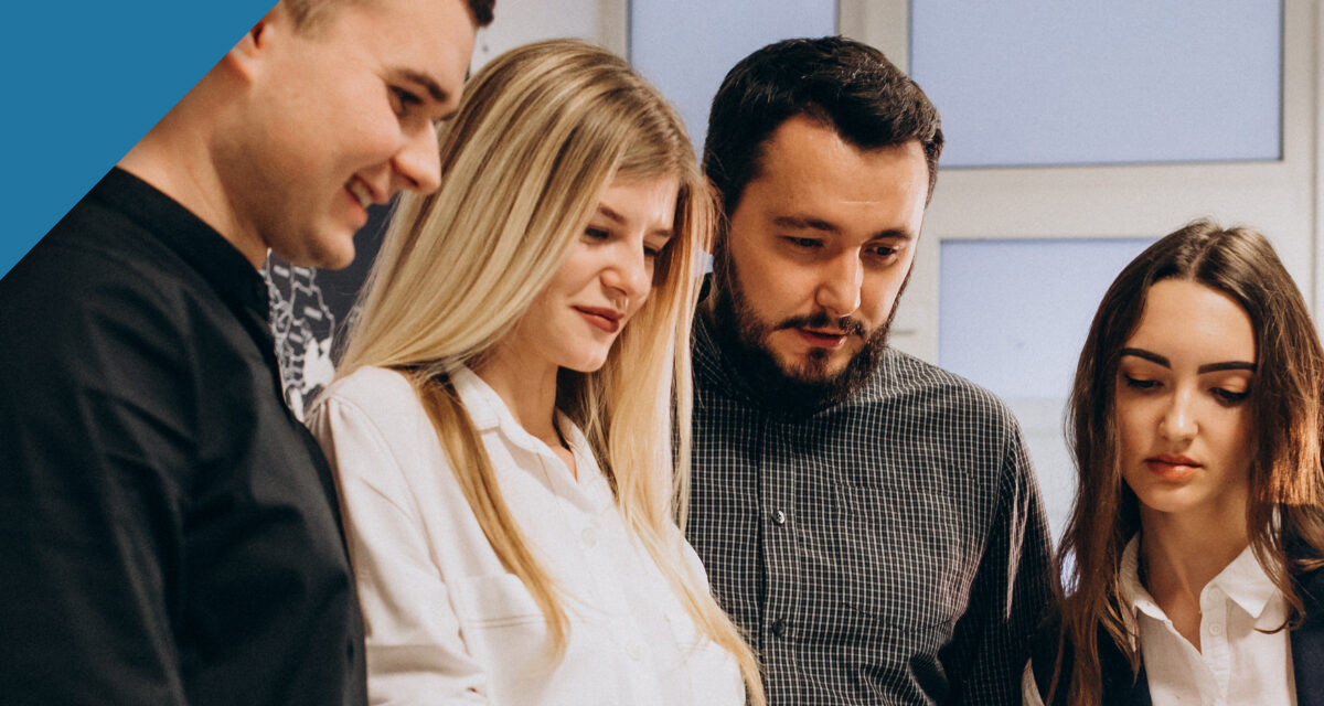 Jelentkezz szeptemberben induló szakirányú továbbképzéseinkre!